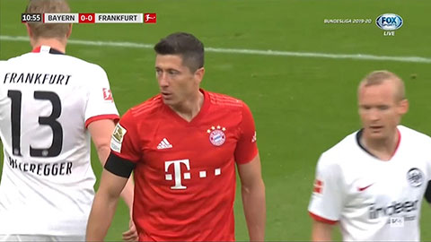 Lewandowski sút bóng cực mạnh vào xà ngang (Bayern Munich 0-0 E.Frankfurt)