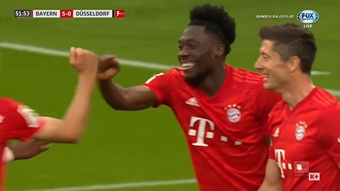 Alphonso Davies ghi bàn nâng tỷ số (Bayern Munich 5-0 Dusseldorf)