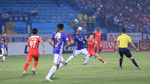 Ngoại binh Rimario nâng tỉ số lên 2-0 cho đội chủ nhà (Hà Nội 3-0 HAGL)