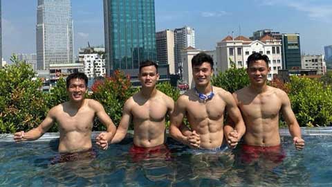 Những video độc, dị nhất tuần: Bùi Tiến Dũng khoe thân hình như tạc tượng trong phòng gym
