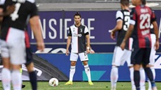 Pha đá phạt tệ đến khó tin của Ronaldo trước Bologna