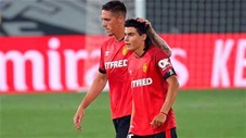 Cầu thủ ra mắt La Liga ở tuổi 15 là ai?