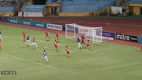 Thành Chung dứt điểm đưa bóng chạm xà ngang khung thành (Viettel 0-0 Hà Nội FC)