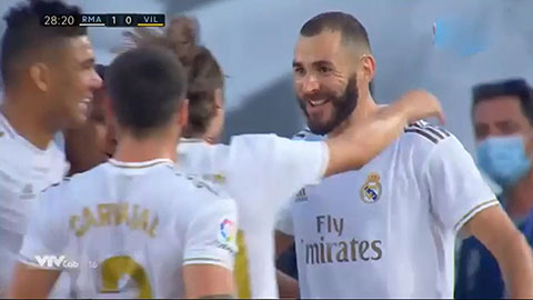 Benzema dứt điểm quyết đoán mở tỷ số (Real 1-0 Villarreal)