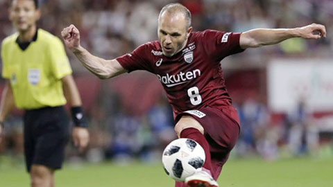 Iniesta chuyền bóng lỗi khiến Vissel Kobe nhận bàn thua