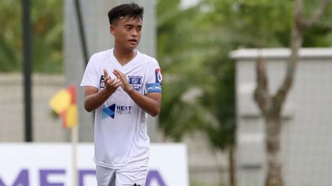 Sao trẻ HAGL sút phạt khó tin vào lưới U17 SLNA