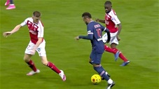 Sướng mắt với pha solo từ giữa sân qua 3 cầu thủ Reims của Neymar