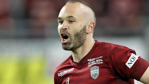 Iniesta lại ghi bàn đã mắt vào lưới Nagoya Grampus sau màn phối hợp tiqui-taca