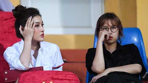 Bạn gái Quang Hải và Á hậu Huyền My khoe sắc trên khán đài sân Hàng Đẫy