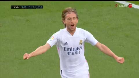 Modric ghi bàn nhấn chìm Barca