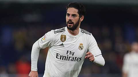  Isco chỉ trích HLV Zidane suốt trận gặp Barca