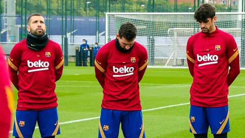 Messi và đồng đội tri ân huyền thoại Maradona