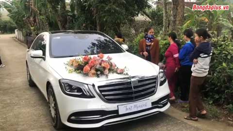 Cận cảnh xe Mercedes Maybach trị giá hơn 7 tỷ mà Công Phượng đón Viên Minh ở đám cưới Nghệ An