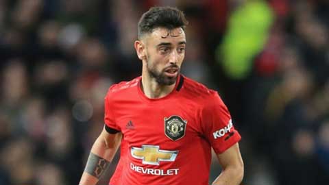 Ngỡ ngàng vì Bruno Fernandes nhận lương “bèo” tại Man United