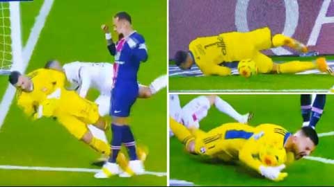 Thủ môn Lyon bắt chước pha lăn lộn của Neymar