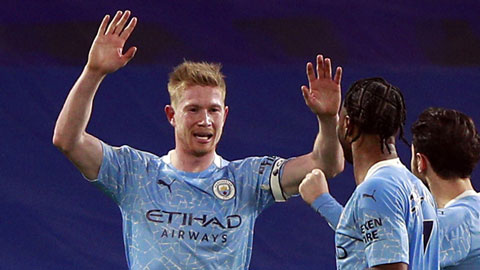 De Bruyne cảm thấy thế nào khi được xếp đá tiền đạo?