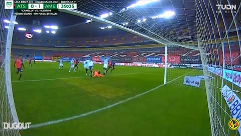 Quả penalty đánh lừa cả thế giới xuất sắc nhất năm 2021