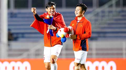 Chiến binh Đoàn Văn Hậu và pha bóng đã trở thành giai thoại