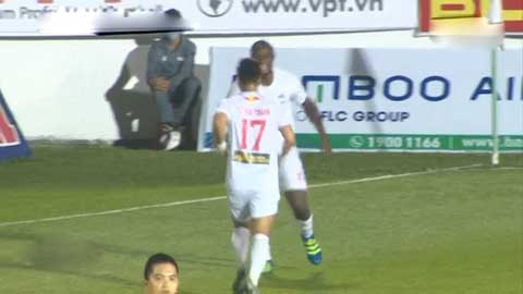 Đại Dương ghi bàn giúp đội chủ nhà vươn lên (HAGL 2-1 An Giang)
