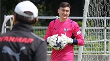 Văn Lâm trổ tài bắt bóng ấn tượng, sẵn sàng ra mắt Cerezo Osaka
