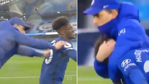 HLV Tuchel đánh yêu Hudson-Odoi sau chiến thắng trước Man City