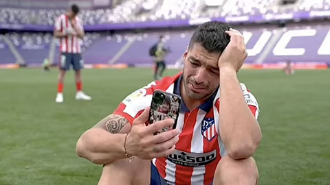 Giúp Atletico vô địch, Luis Suarez khóc như mưa khi gọi điện cho vợ con