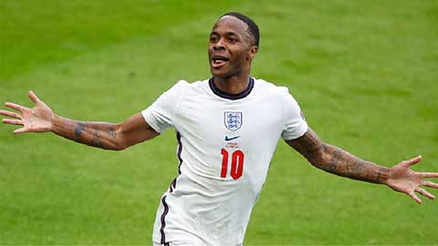 5 cầu thủ hay nhất vòng 1/8 EURO 2020: Không thể thiếu Sterling