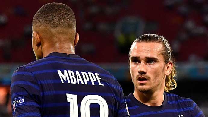 Bê bối của ĐT Pháp tại EURO 2020: Mbappe ghen tị với Griezmann