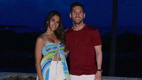 Messi tình tứ với vợ trong kỳ nghỉ tại Miami