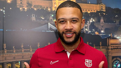 Những cú chạm bóng đầu tiên của Depay trên thảm cỏ Nou Camp