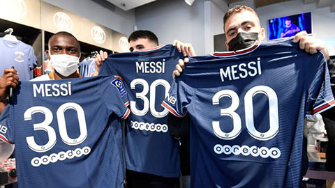 Những video độc dị nhất tuần: Cửa hàng ở Paris in áo Messi bán ngay tại chỗ vì số người mua khủng