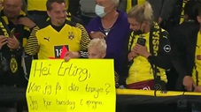 Erling Haaland vượt rào tặng áo cho fan nhí