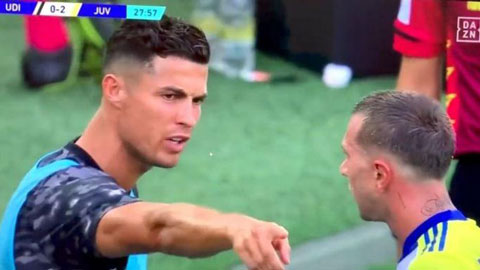Ronaldo rời ghế dự bị, lao ra đường biên chỉ đạo đồng đội trận gặp Udinese