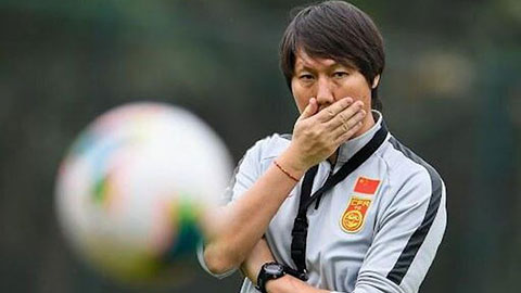 Choáng với mức lương bèo bọt của HLV ĐT Trung Quốc