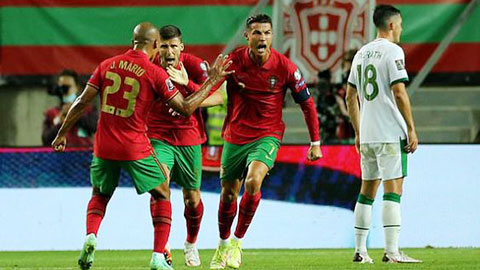 Lập cú đúp vào lưới Ireland, Ronaldo đã đi vào lịch sử