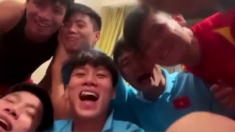Các cầu thủ Việt Nam quay video nhớ thương Văn Lâm khi anh trở lại Nhật Bản