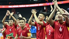 Những người hùng futsal Việt Nam về nước
