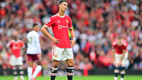 'MU cứ đá thế này đừng mơ vô địch dù có Ronaldo'