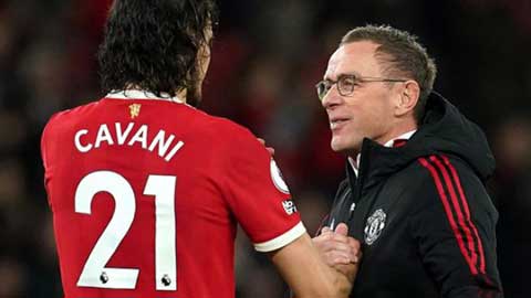 Cavani tuyên bố ở lại MU giúp HLV Rangnick bất chấp những chia rẽ nơi phòng thay đồ