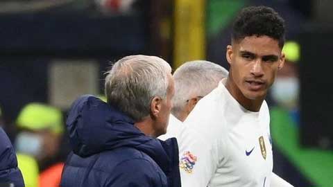 CĐV MU nổi điên khi trung vệ Raphael Varane lại chấn thương