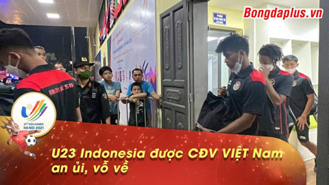 CĐV Việt Nam nán chờ U23 Indonesia để động viên, an ủi