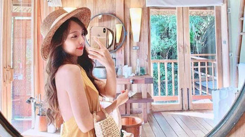 Ngắm bạn gái cực xinh của thủ môn Quan Văn Chuẩn