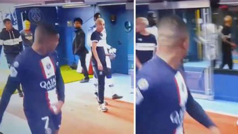 Mbappe bị ném đá vì hành động 'khoe hàng' phản cảm khiêu khích cầu thủ Auxerre