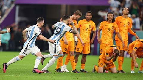Messi và đồng đội ăn mừng xấu xí, chế giễu Hà Lan