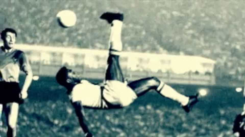 Tuyển tập tuyệt kỹ của Pele mà Ronaldo và Messi cũng phải học theo