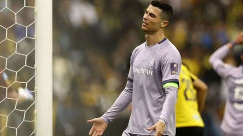 HLV Al Nassr tâng Ronaldo lên tận mây xanh dù anh vẫn chưa ghi bàn