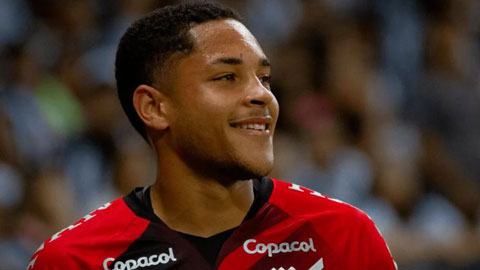 Sao trẻ 18 tuổi được mệnh danh 'Ronaldo mới' mà MU khao khát mang về là ai?