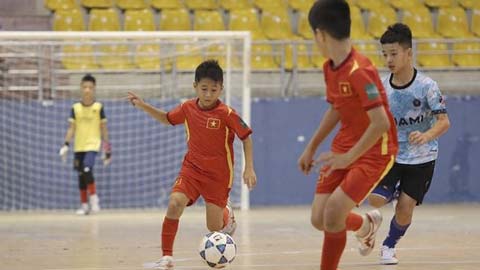 Cậu bé 11 tuổi ở Hà Tĩnh sở hữu đôi chân 'ma thuật', chơi bóng như Messi