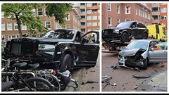 Xe Rolls-Royce của sao Chelsea gặp tai nạn kinh hoàng 