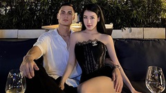 Trung vệ Việt kiều Schmidt hạnh phúc bên bạn gái ‘siêu vòng 3’